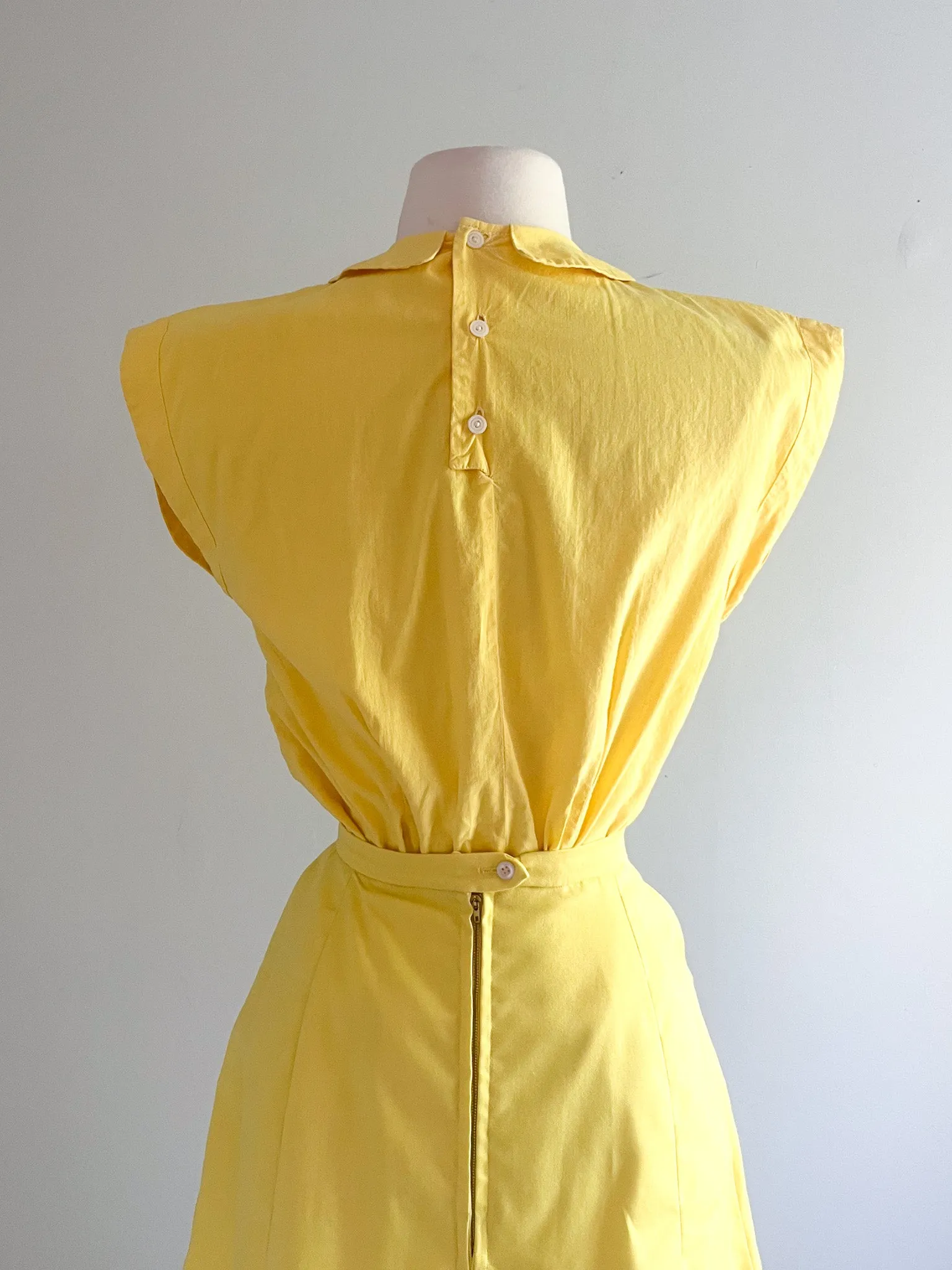 Adorable 1960's Canary Yellow Cape Sleeve Top / Sz M